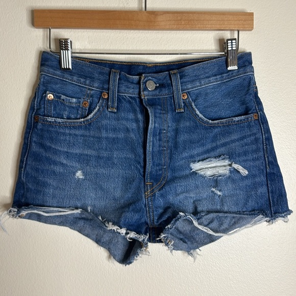 Levi’s 501 ladies cutoff western denim shorts fly button size 25 - Picture 2 of 9